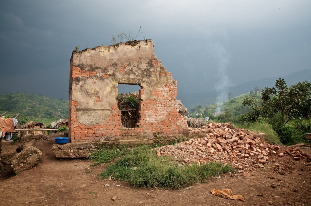 A former colonial house for TEKI workmen, the colonial business for tea production in the Kivus, destroyed by the war. Nyabiondo, Masisi, August 2013.